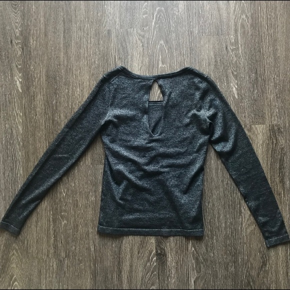 Ann Taylor 🗝 Keyhole Back Long Sleeve - Picture 8 of 8